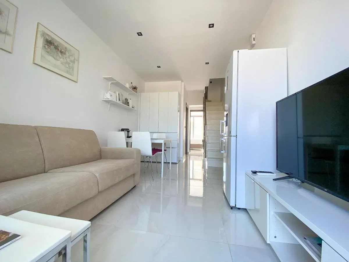 New Modern Deluxe Apartment In Kallithea Kallithea  Kallithea (Chalkidiki)